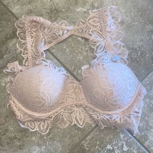 Victoria’s Secret PINK lace bralette NWT size med